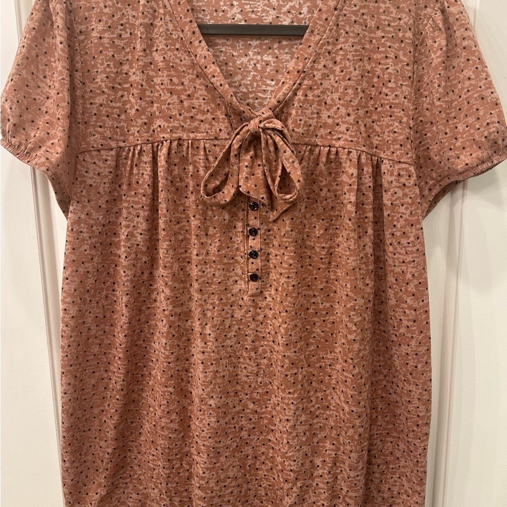 LOFT Women's Dusty Rose and Black Polka Dot Top with Front Tie MShort Sleeve Top